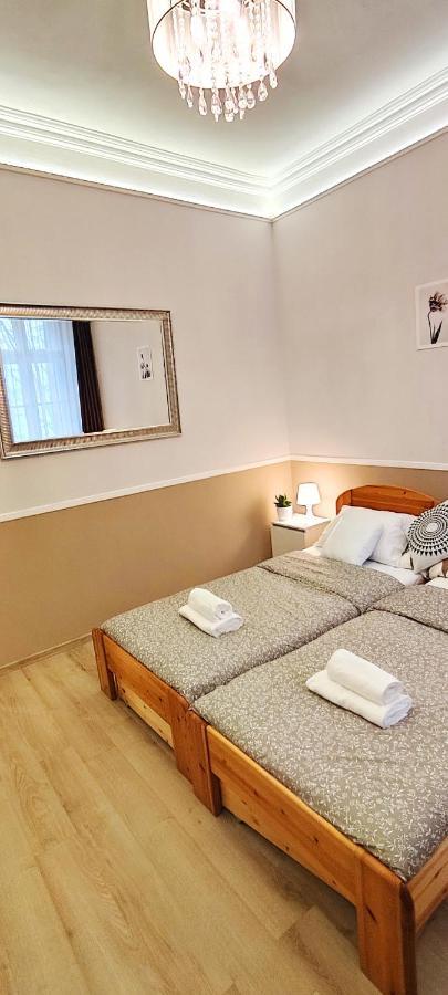 Center Apartman Szegedin Exterior foto