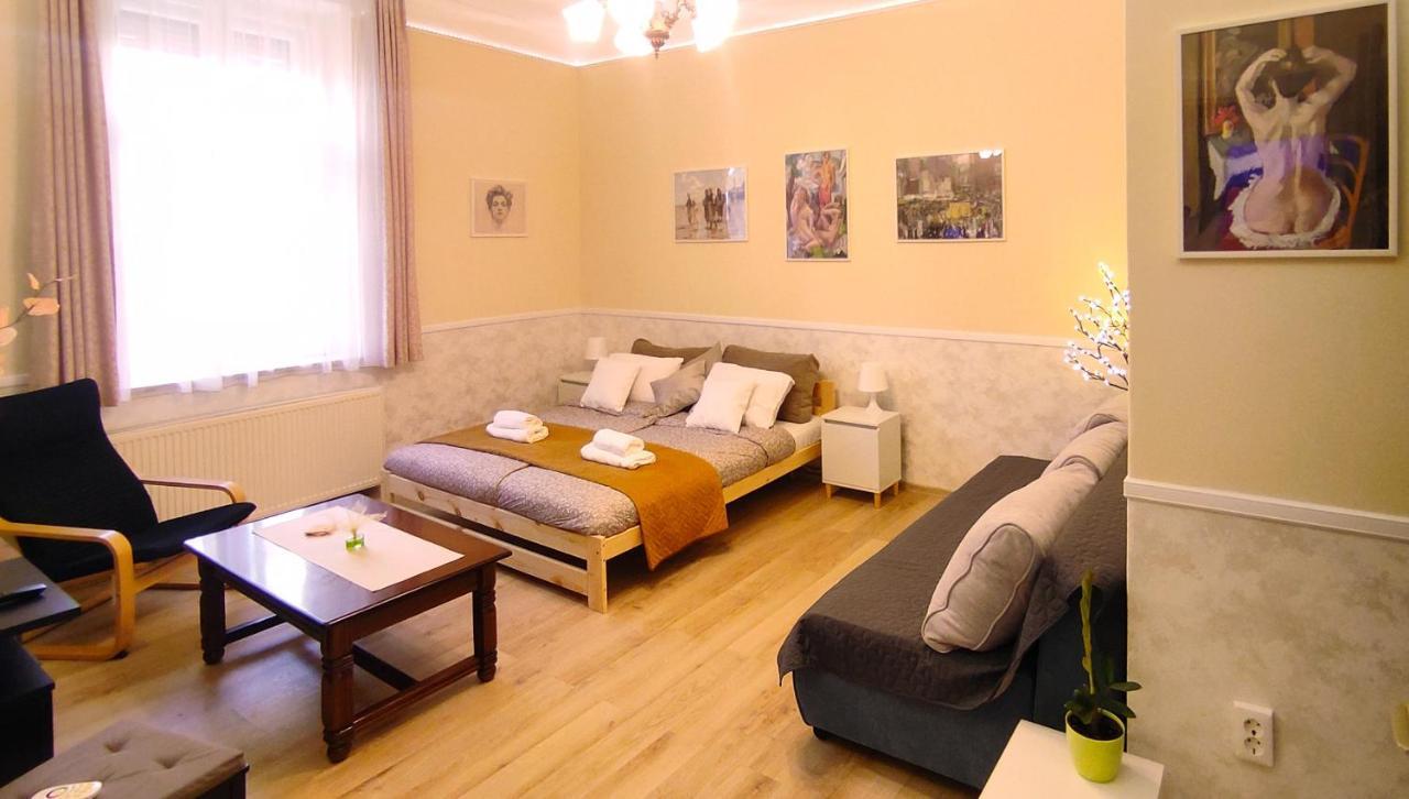Center Apartman Szegedin Exterior foto