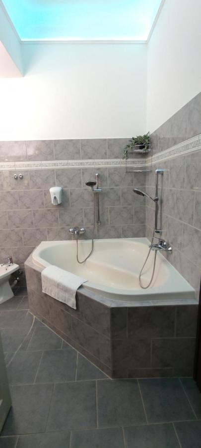 Center Apartman Szegedin Exterior foto